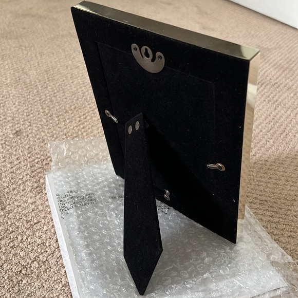 X Gallerie 5x7 Picture Frame - Picture 2 of 2